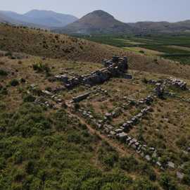 04 - Malathre e sullo sfondo Çuka e Ajtoit (©FortNet Tutti i diritti riservati)