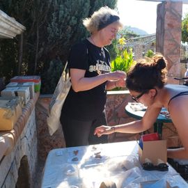 2025. Momenti di lavoro con Joanita Vroom in laboratorio